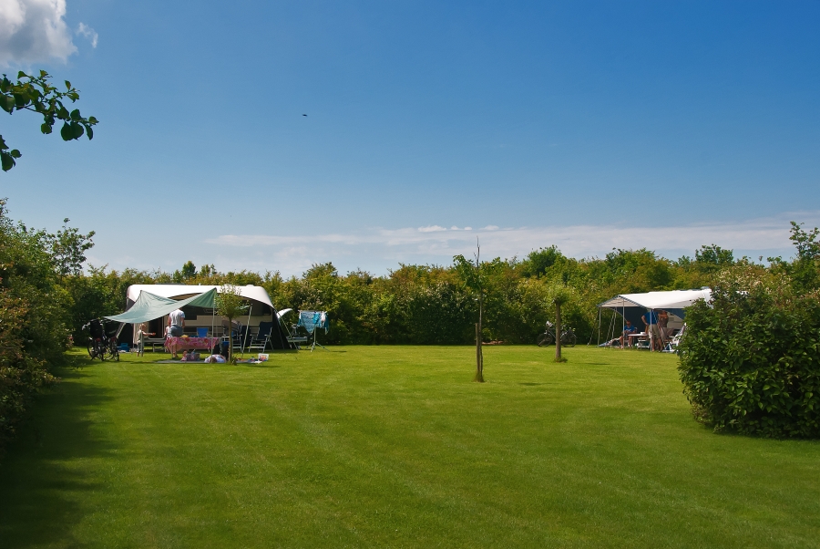 Sehr geräumige Campingplatz